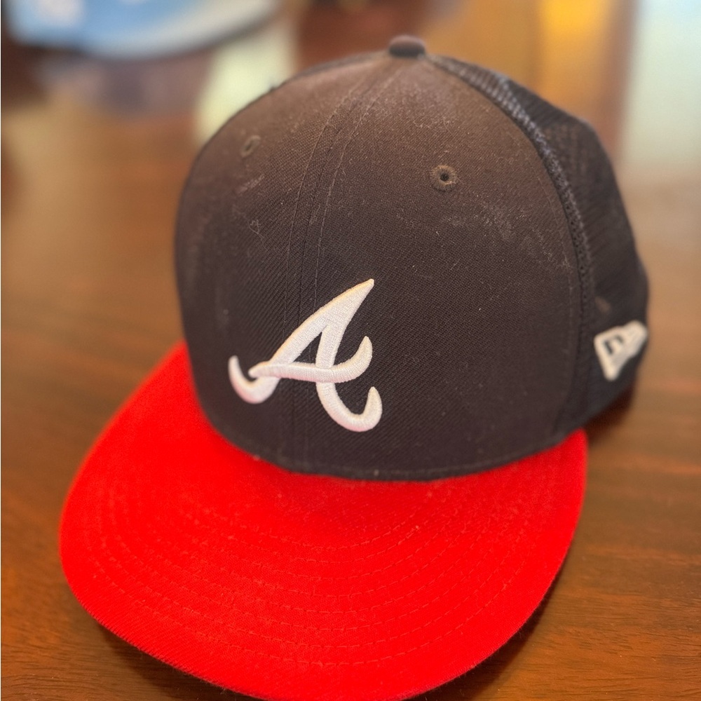 New Era Navy and Red Atlanta Braves Mesh Baseball Cap